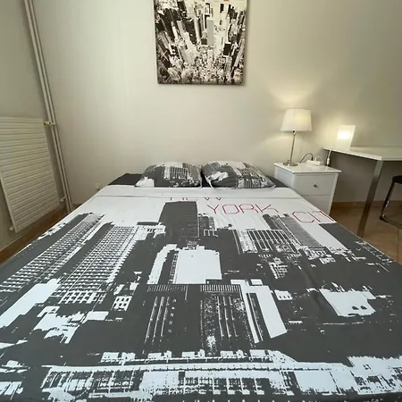 Privee En Colocation Dans Un En Velin Centre Apartamento