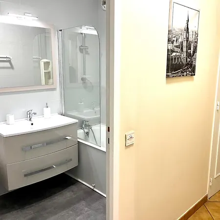 Apartamento Privee En Colocation Dans Un En Velin Centre