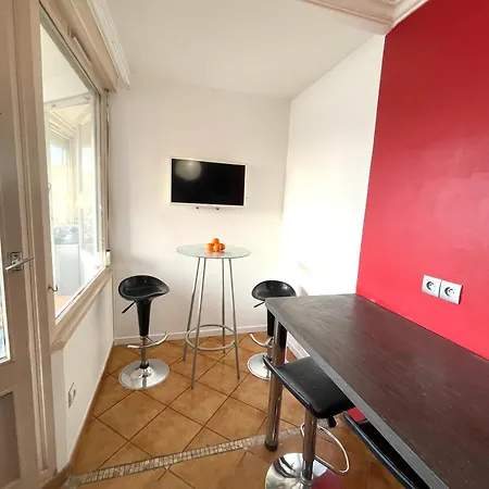 Apartamento Privee En Colocation Dans Un En Velin Centre