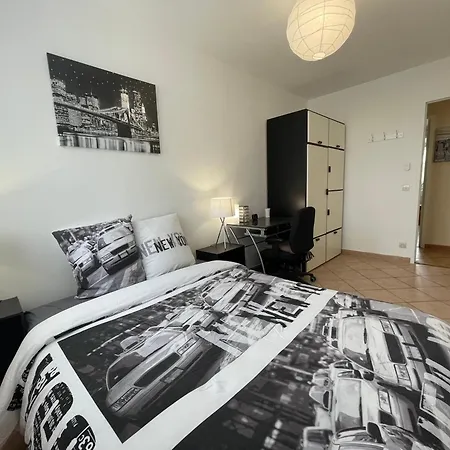 Apartamento Privee En Colocation Dans Un En Velin Centre *
